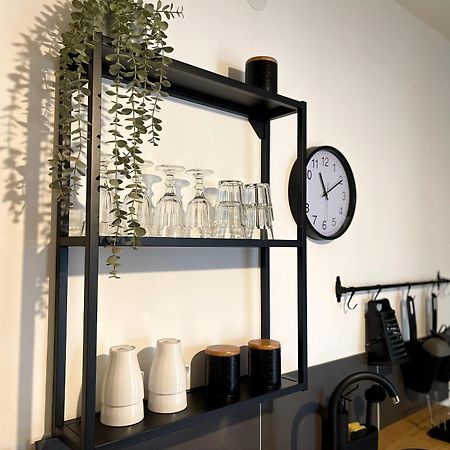 4 Stars Apartments Near Airport ヴェリカ・ゴリツァ エクステリア 写真